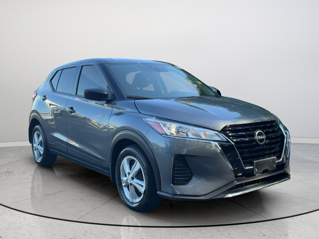 Gray (Gun Metallic) 2025 Nissan Kicks Play SUV / Crossover Front-Wheel Drive Continuously Variable Transmission