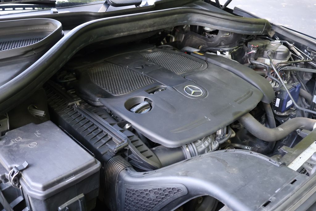 Thumbnail: 2016 Mercedes-Benz GLE - 13