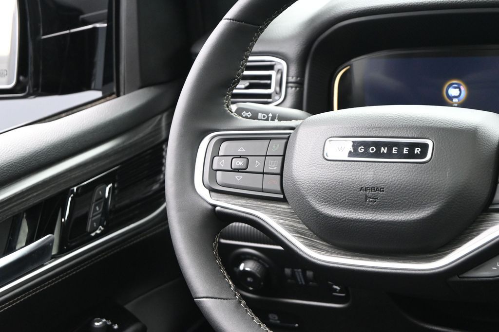 2023 Jeep Wagoneer L Series III 4x4