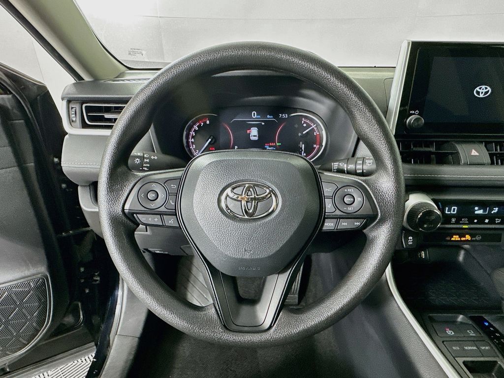 Thumbnail: 2025 Toyota RAV4 - 11