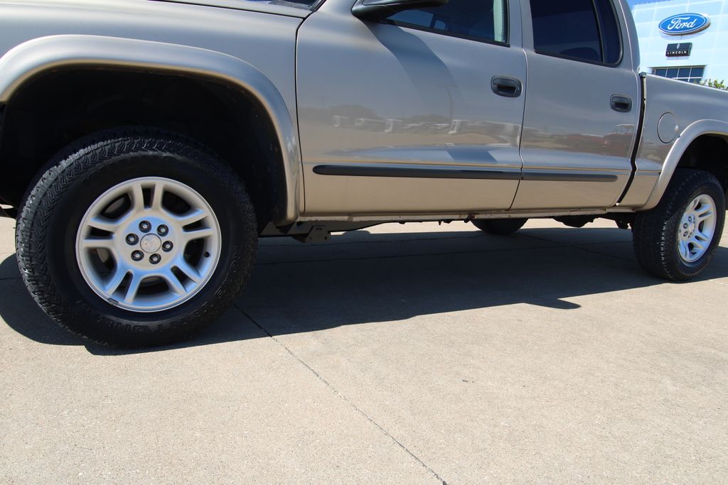 Used 2004 Dodge Dakota Truck