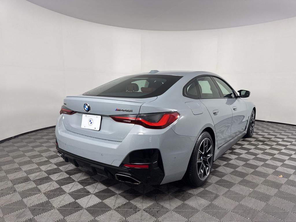 Thumbnail: 2024 BMW 4 Series - 5