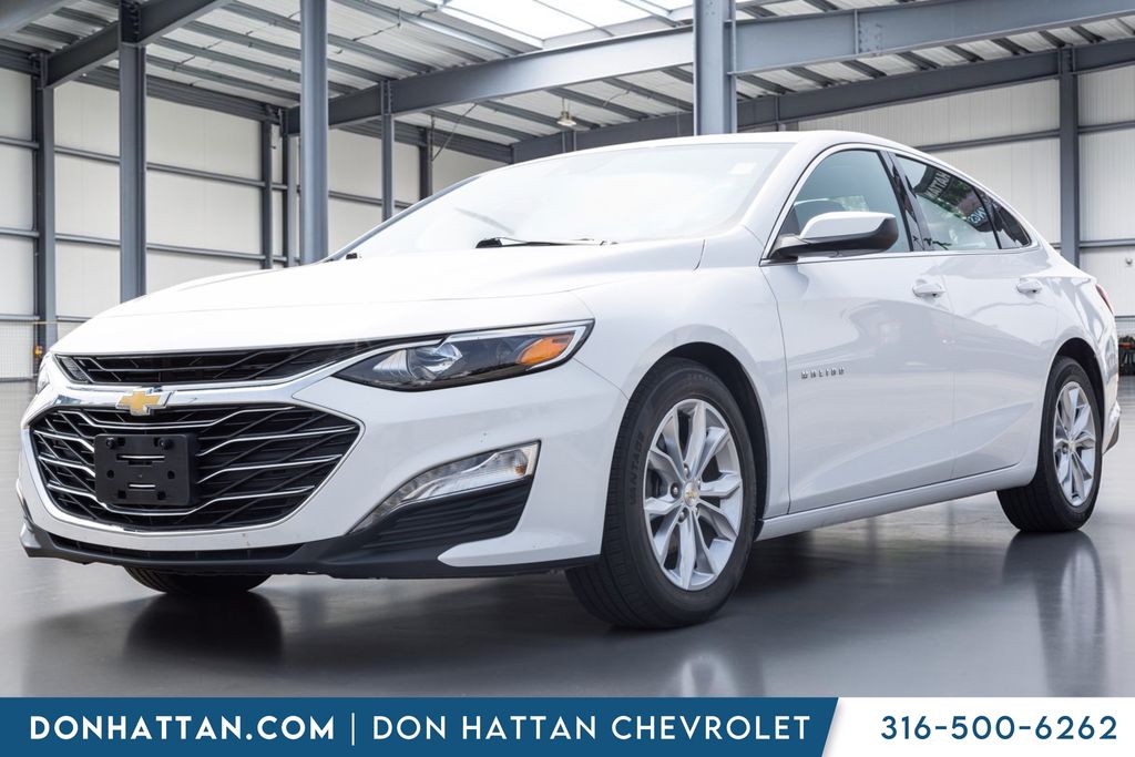 Summit White 2024 Chevrolet Malibu Sedan Front-Wheel Drive Continuously Variable Transmission