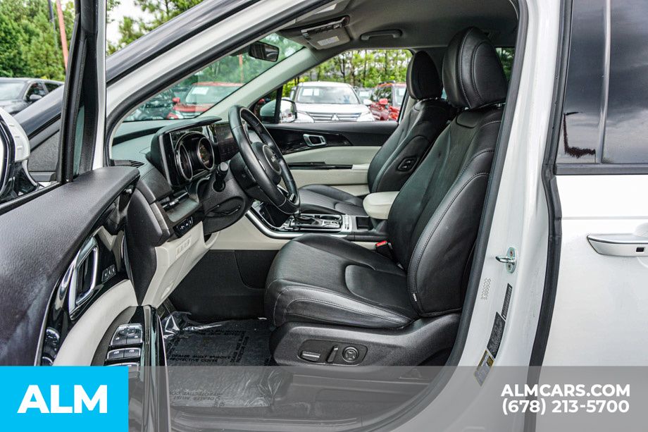 Used 2022 White Kia SX image 19