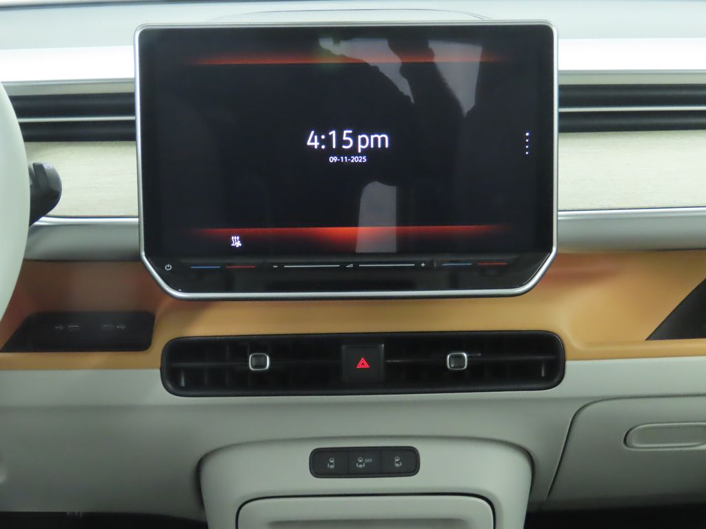 Thumbnail: 2025 Volkswagen ID.Buzz - 14