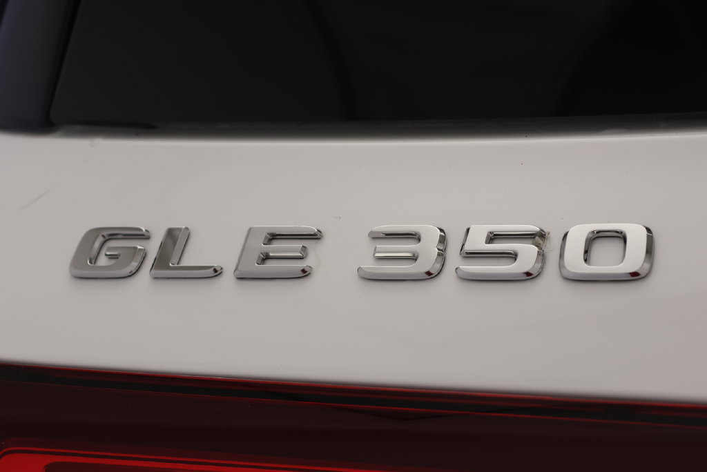Thumbnail: 2026 Mercedes-Benz GLE - 9