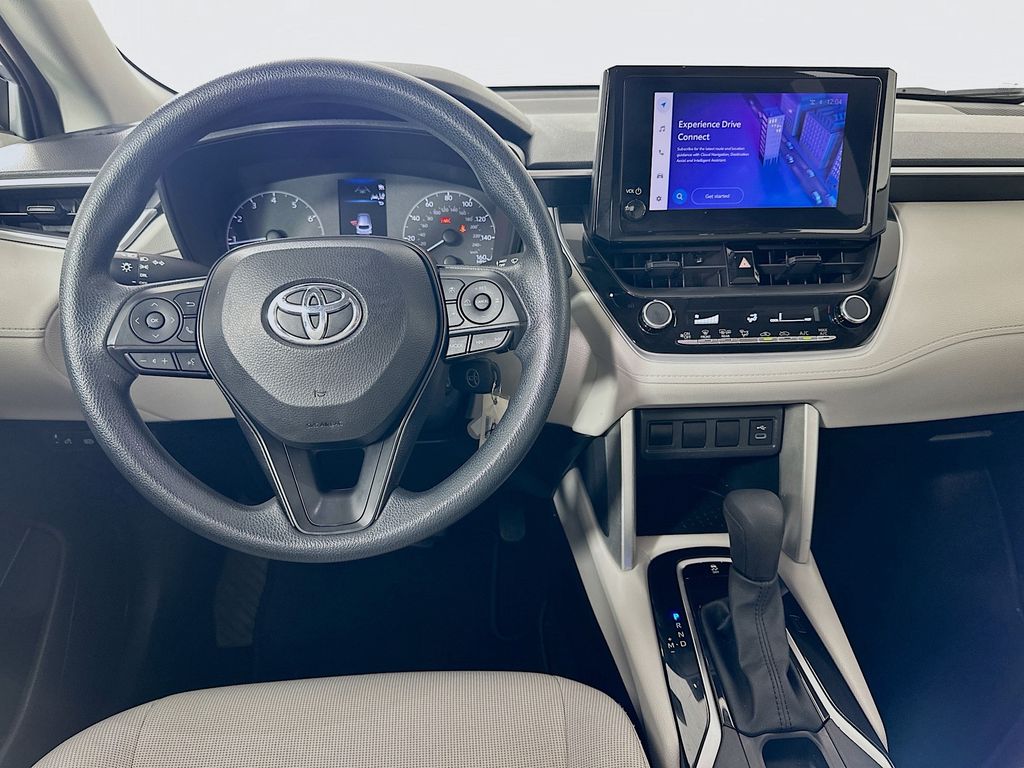 Thumbnail: 2023 Toyota Corolla Cross - 22