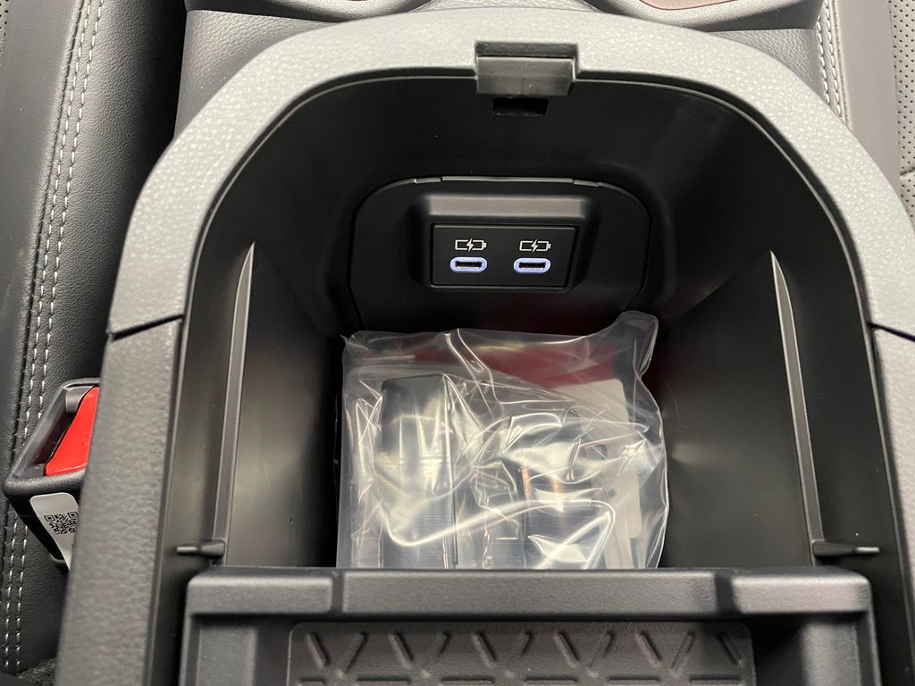 Thumbnail: 2025 Toyota RAV4 - 30