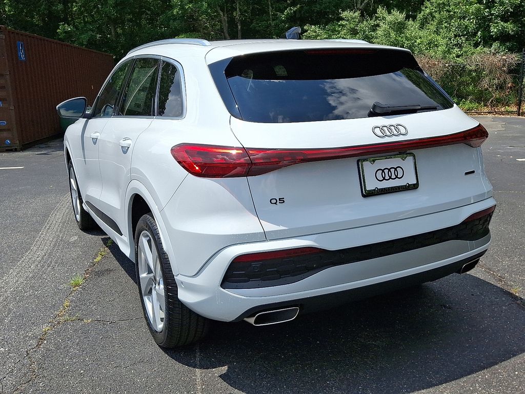 Thumbnail: 2025 Audi Q5 - 3