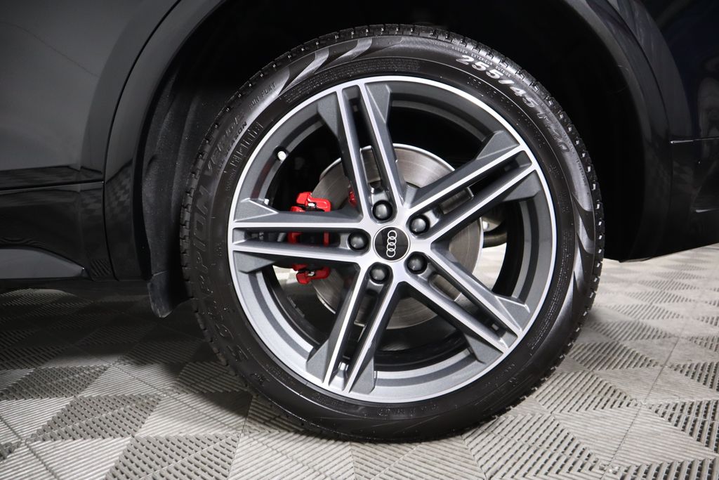 2024 Audi Q5 Premium Plus 32