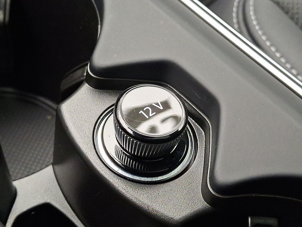 Thumbnail: 2025 Audi A6 - 25