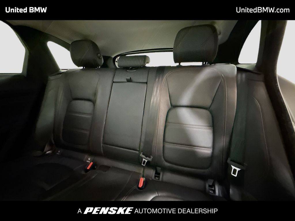 Thumbnail: 2018 Jaguar F-Pace - 13