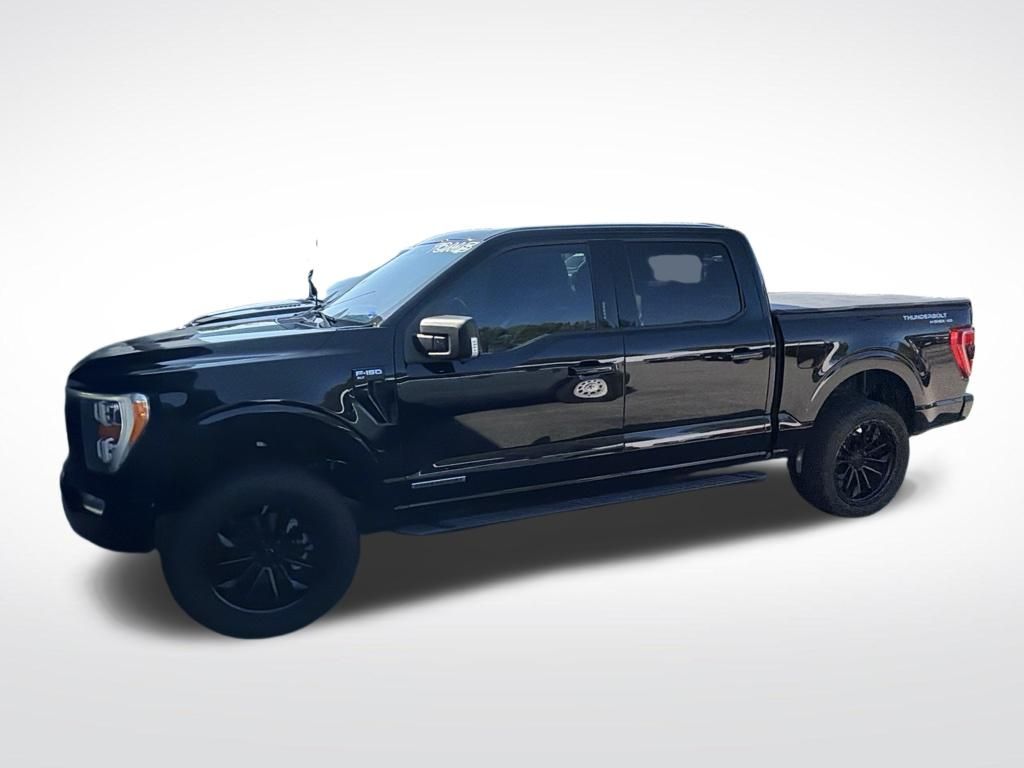 Used 2023 Black Ford XLT image 2