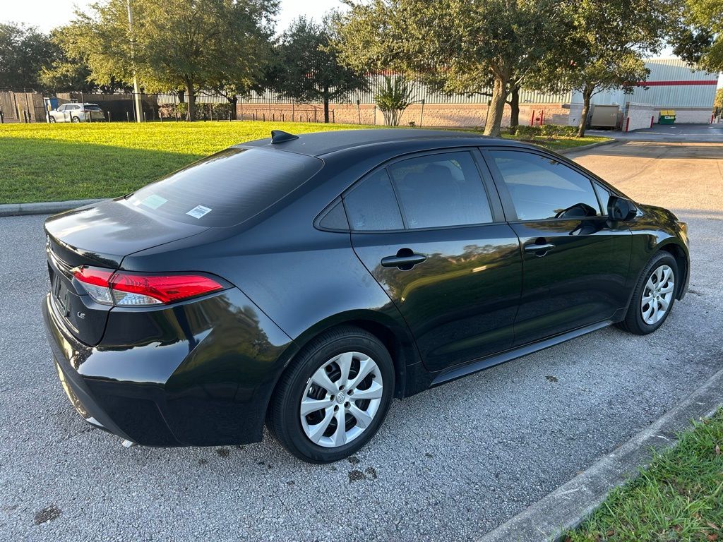 Thumbnail: 2022 Toyota Corolla - 5