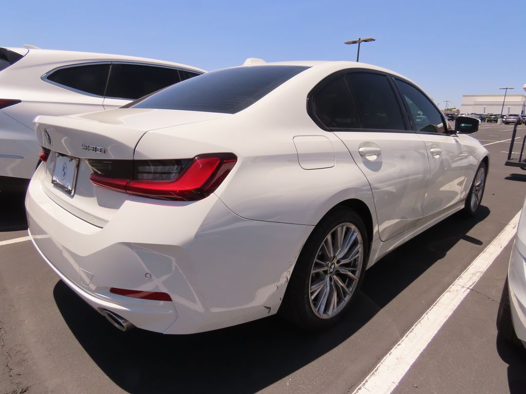 Thumbnail: 2023 BMW 3 Series - 3