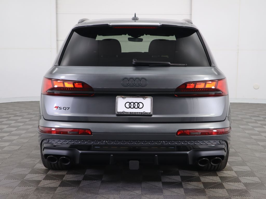 2025 Audi SQ7  6