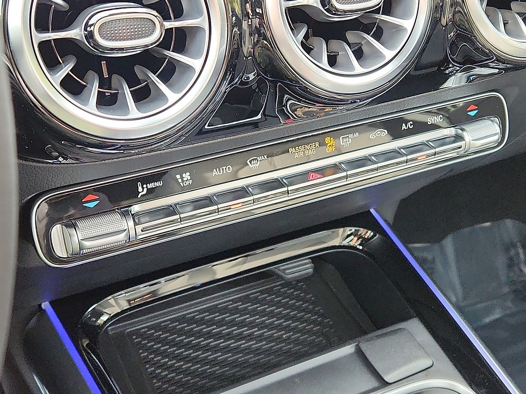 Thumbnail: 2026 Mercedes-Benz GLA - 11