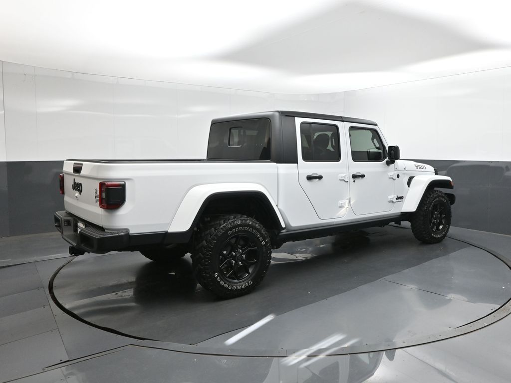 Used 2024 Jeep Gladiator Truck