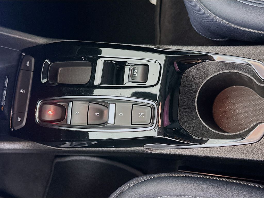 Thumbnail: 2022 Chevrolet Bolt EV - 17