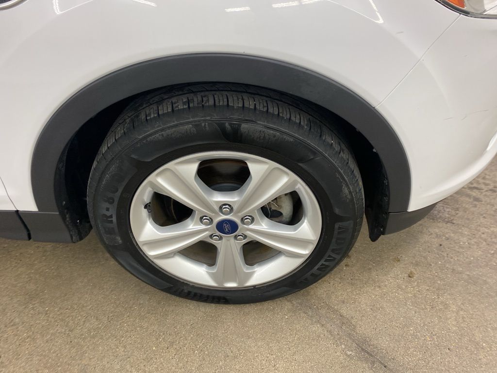 2016 Ford Escape SE photo