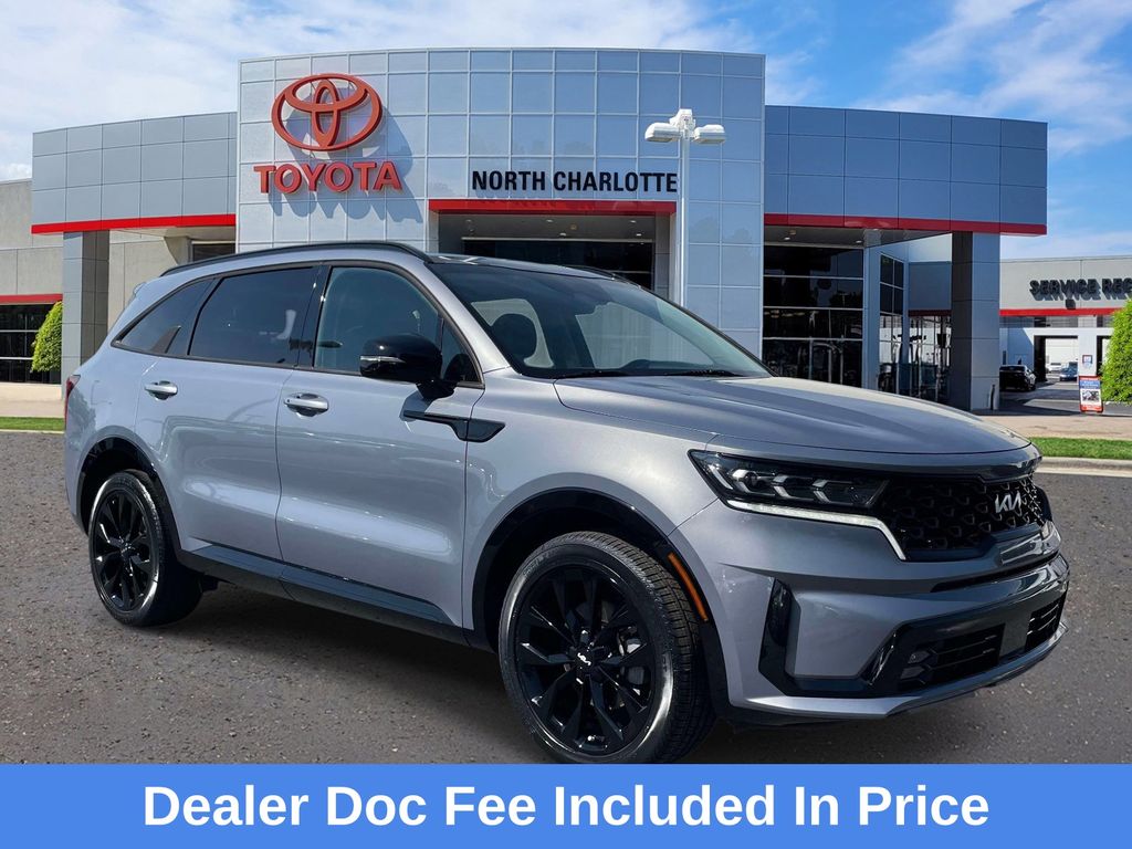 Everlasting Silver 2023 Kia Sorento SX FWD SUV / Crossover Front-Wheel Drive 8-Speed Dual Clutch
