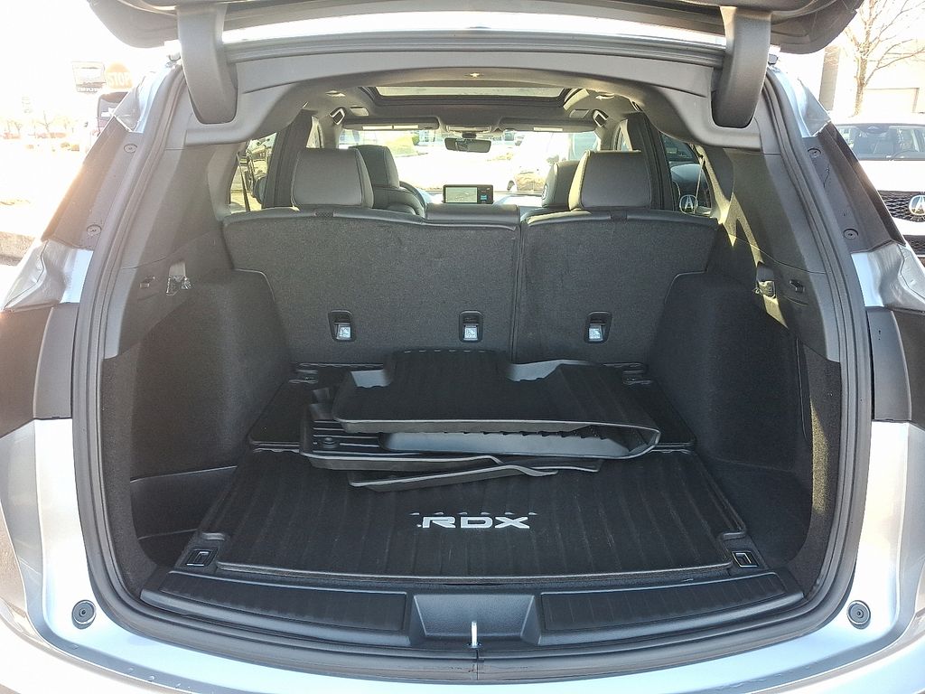 Thumbnail: 2025 Acura RDX - 31