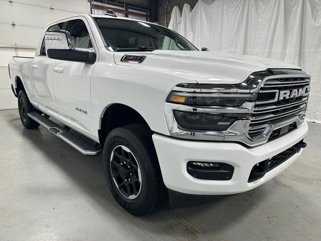 2025 RAM 2500 Laramie Crew Cab 4WD