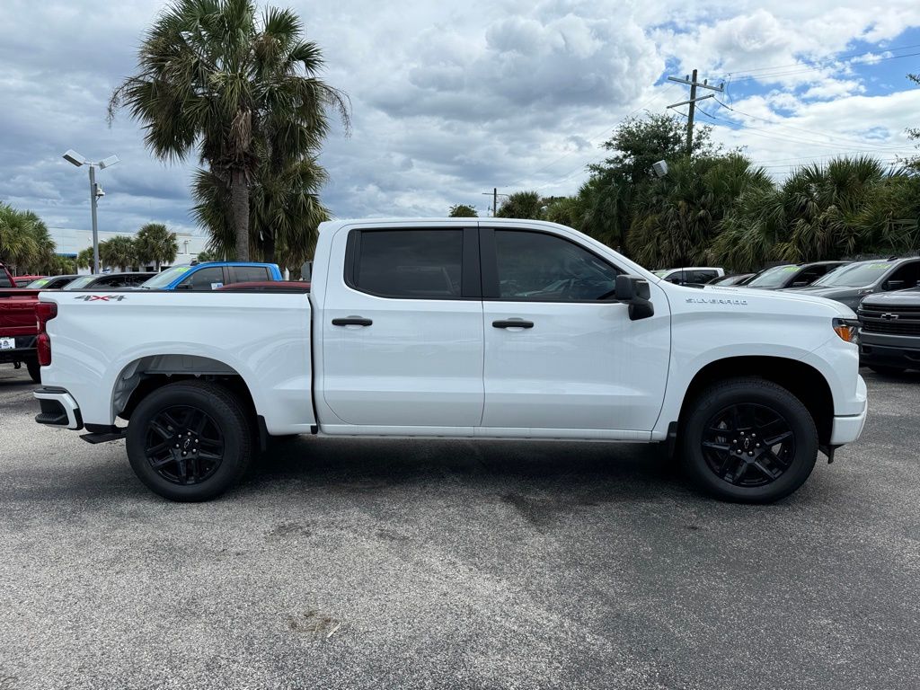 2024 Chevrolet Silverado 1500 Custom 9