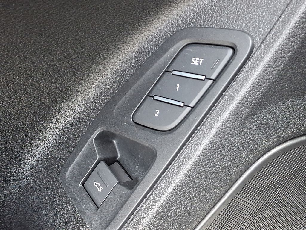 Thumbnail: 2024 Audi Q3 - 28