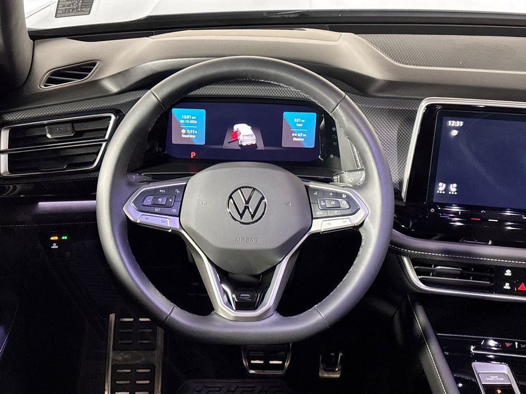2025 Volkswagen Atlas Cross Sport 2.0T SEL Premium R-Line