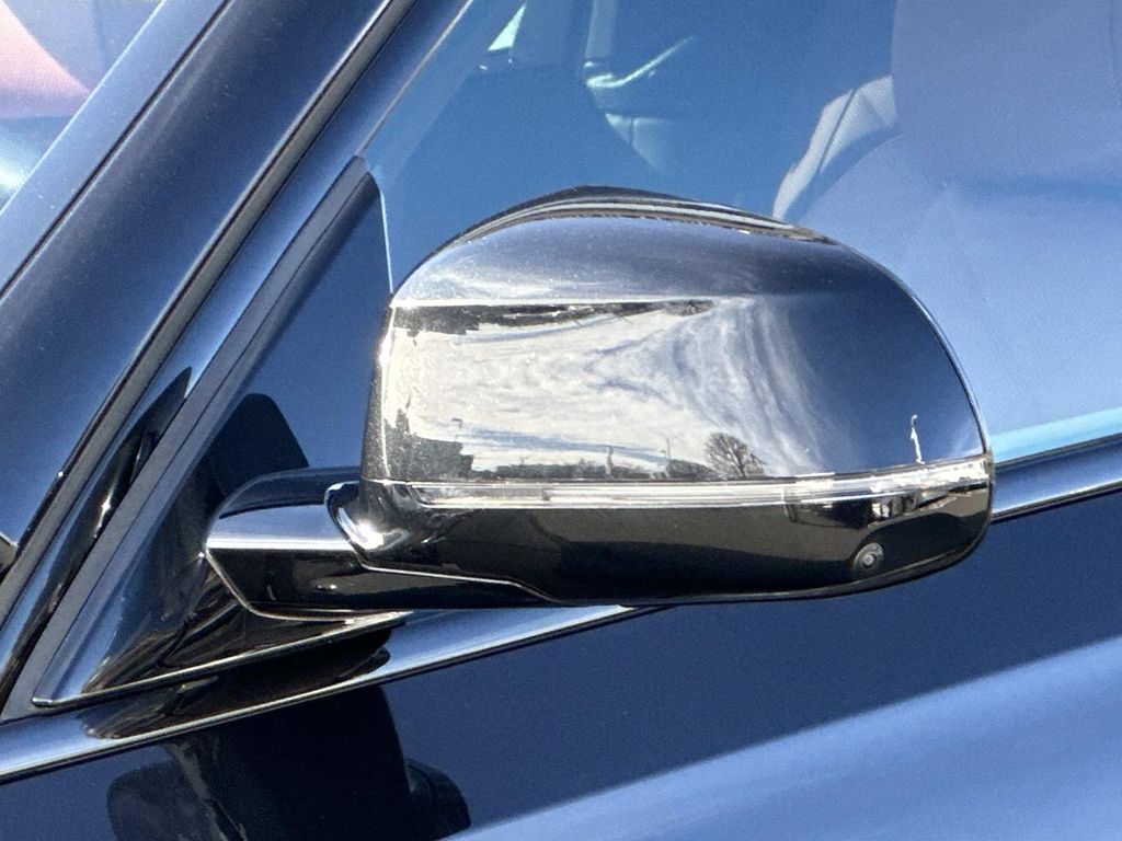 Thumbnail: 2024 BMW X6 - 2