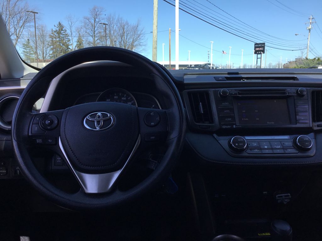 Thumbnail: 2014 Toyota RAV4 - 11