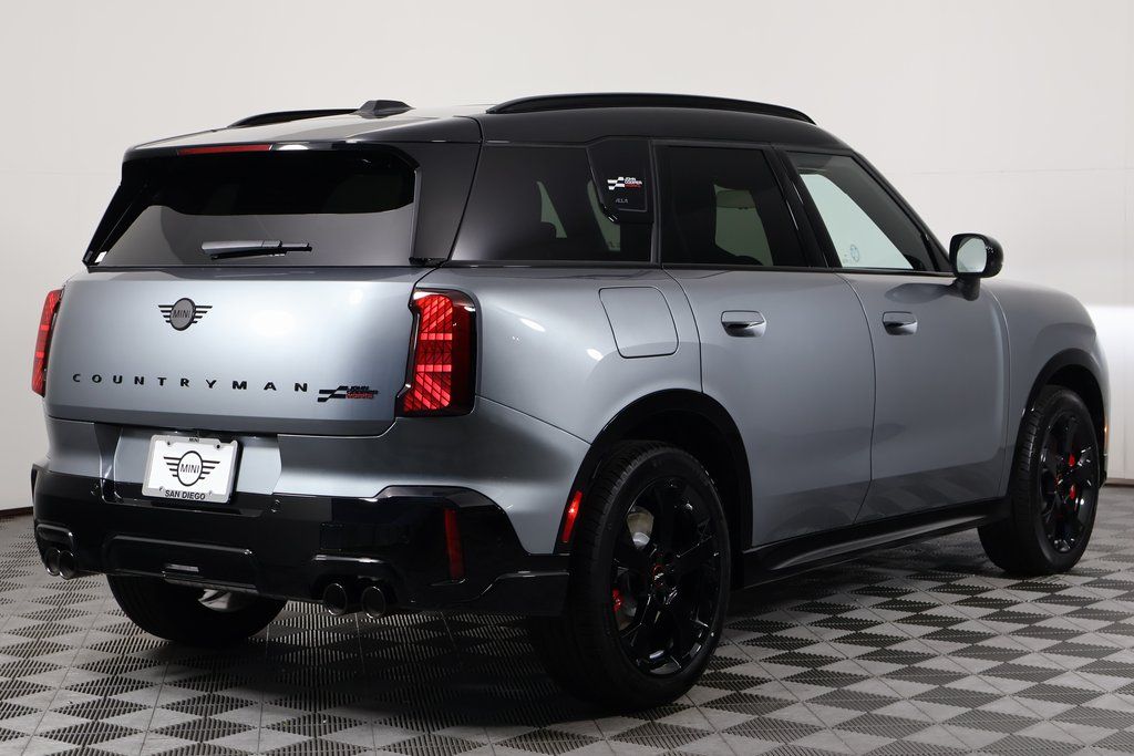 Thumbnail: 2027 MINI Cooper Countryman - 2
