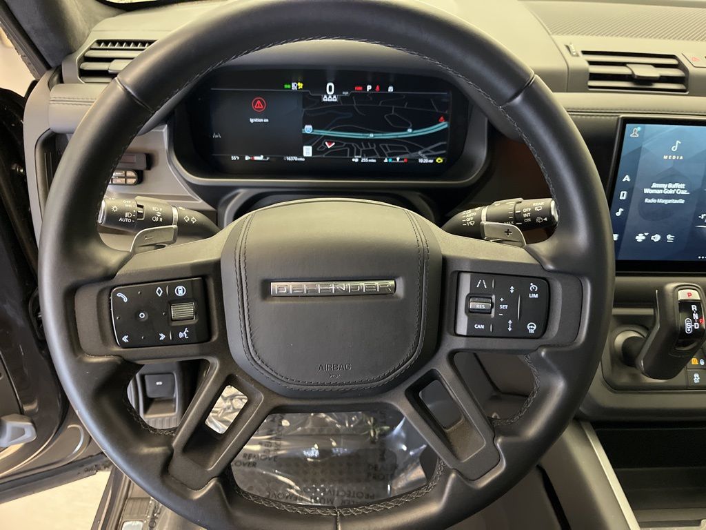Thumbnail: 2025 Land Rover Defender - 13