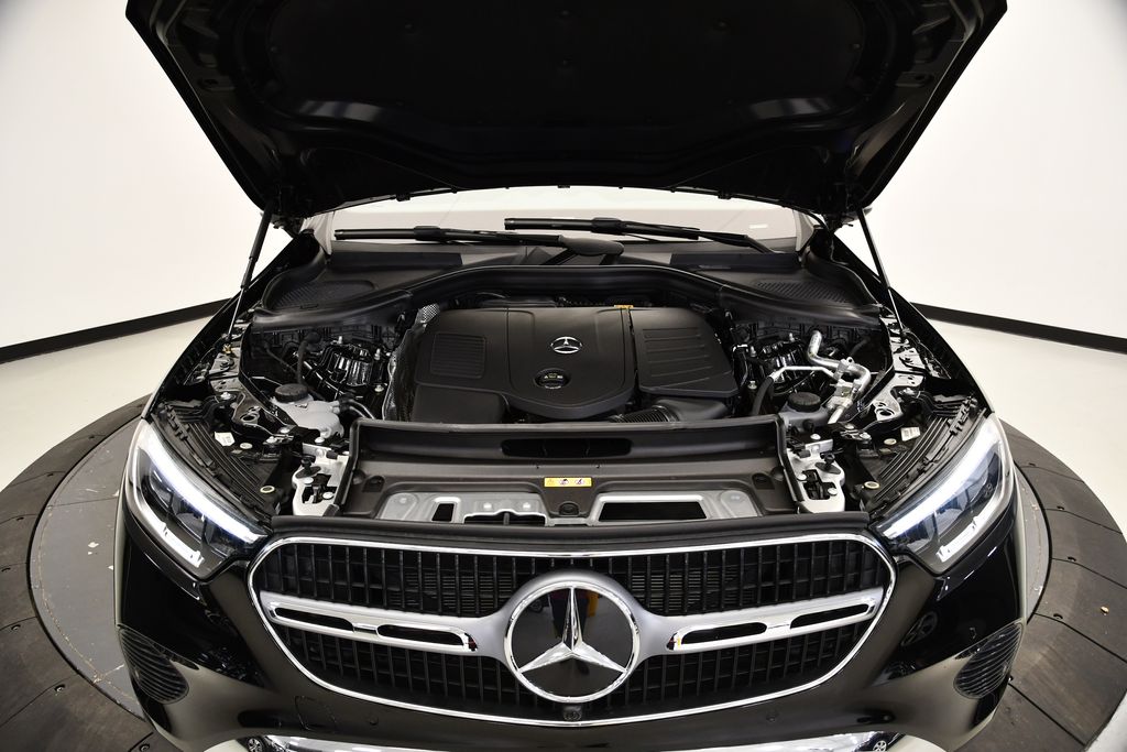 Thumbnail: 2025 Mercedes-Benz GLC - 12