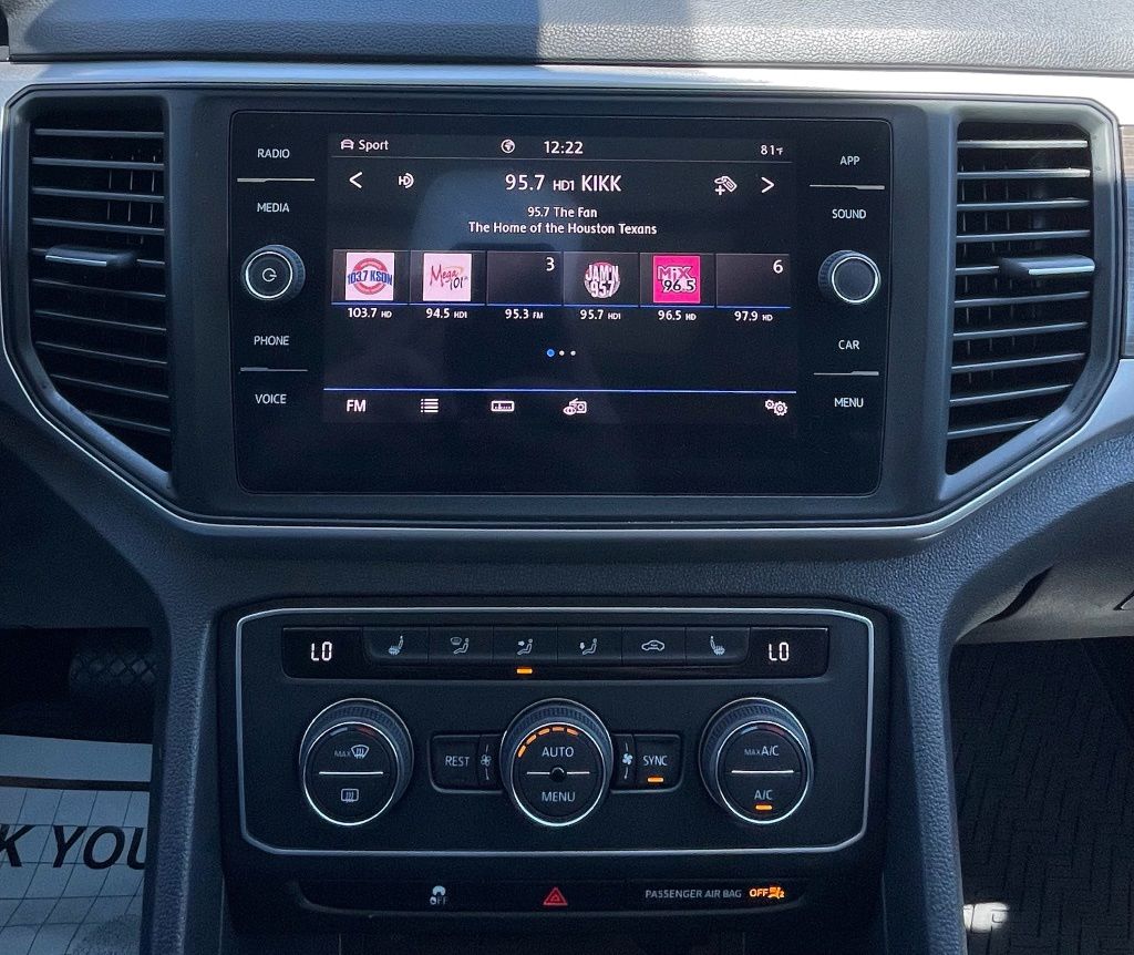 2020 Volkswagen Atlas 3.6L V6 SE White at Community Kia