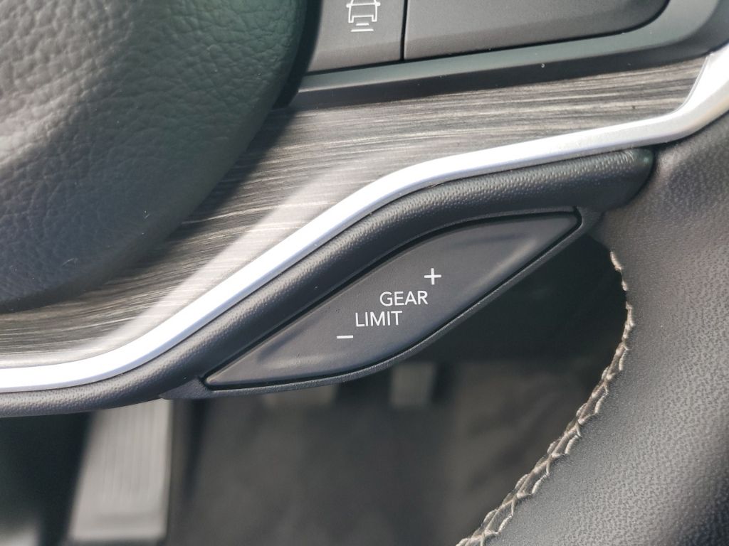 Used Car 2023 Jeep Wagoneer  Series Iii For Sale Under $50,000 In Austin, Texas