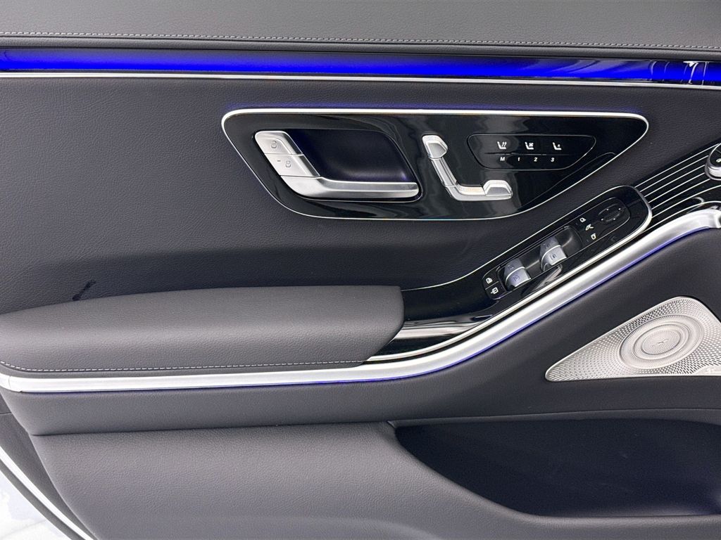 Thumbnail: 2026 Mercedes-Benz S-Class - 22