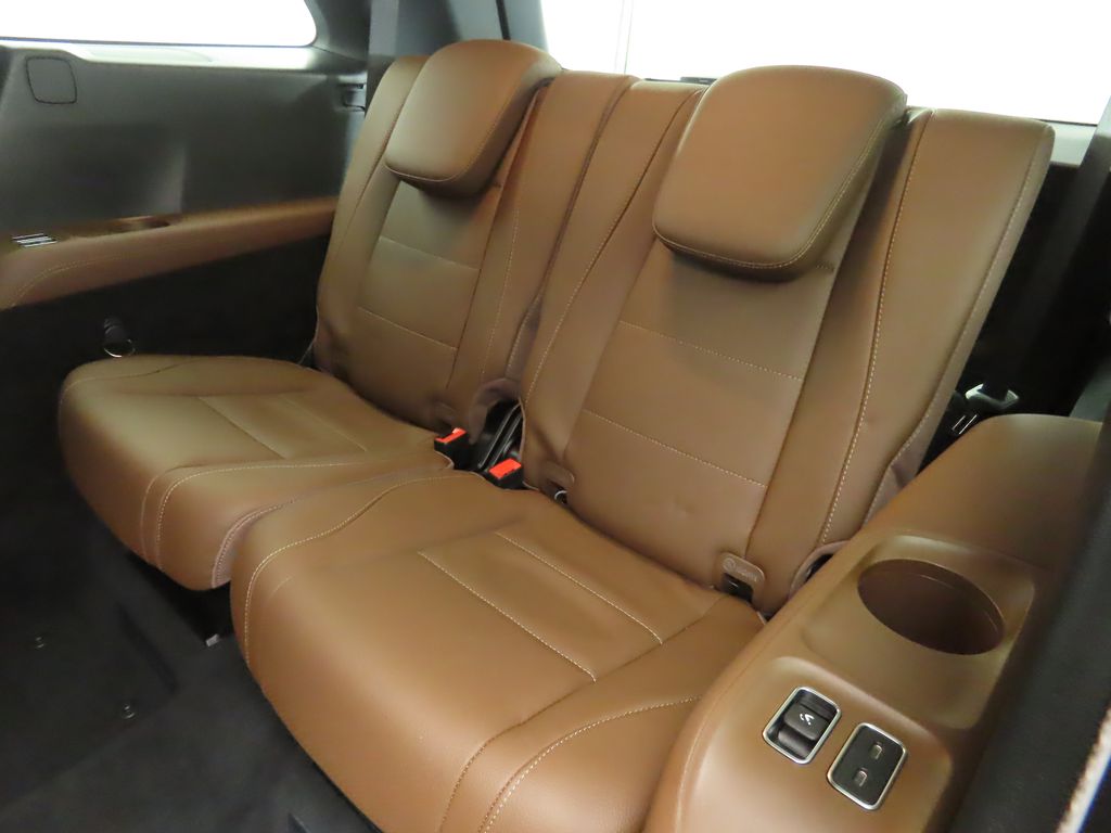 2024 Mercedes-Benz GLS 450 4MATIC 23