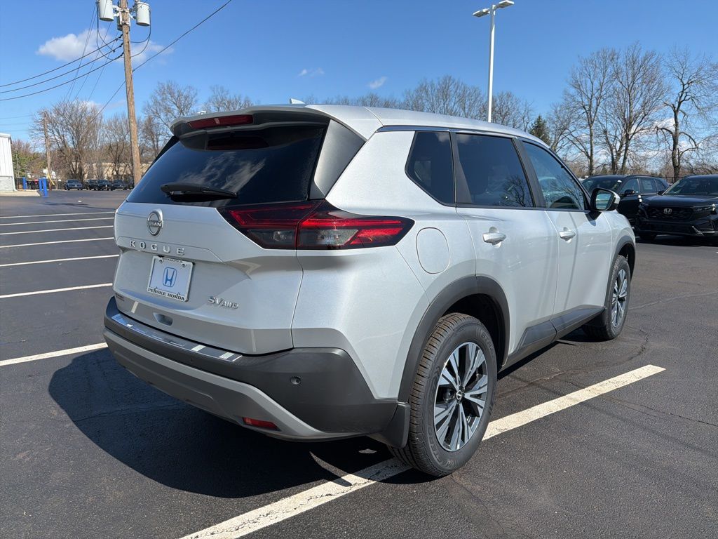 Thumbnail: 2023 Nissan Rogue - 5