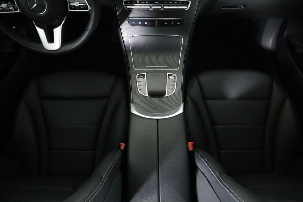 2021 Mercedes-Benz GLC 300 16