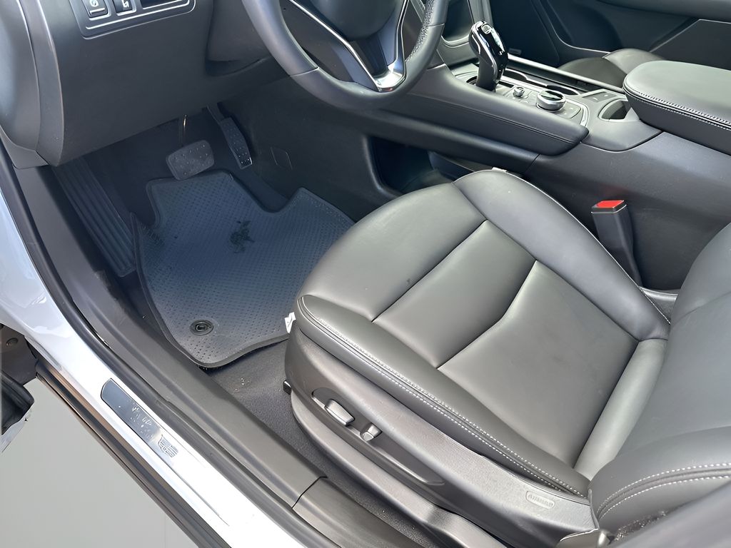 Used Car 2025 Cadillac Xt6  Luxury For Sale Under $50,000 In Austin, Texas