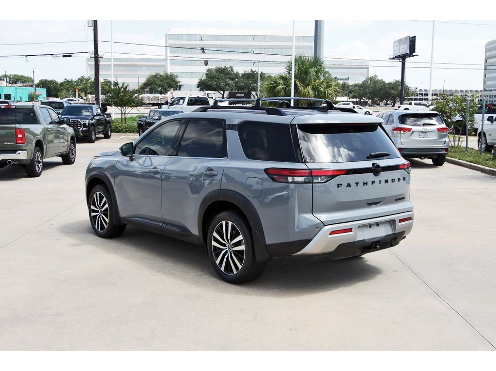 2024 Nissan Pathfinder Platinum Gray at North Houston Mitsubishi