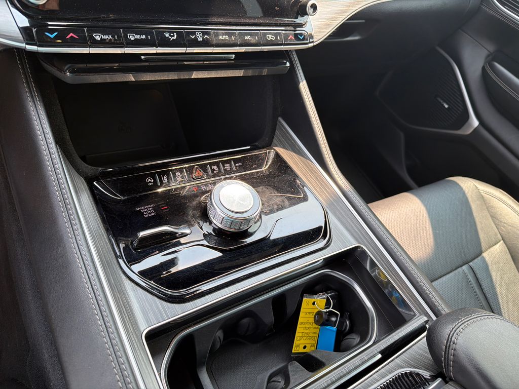 2023 Jeep Wagoneer Series II - Photo 32