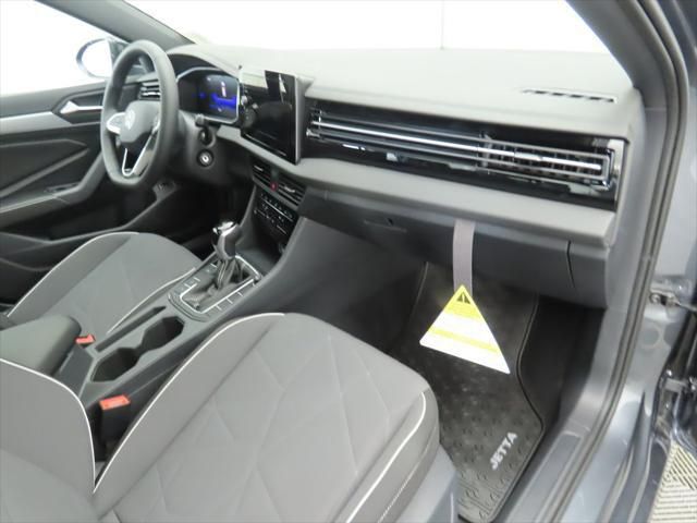 Thumbnail: 2026 Volkswagen Jetta - 15