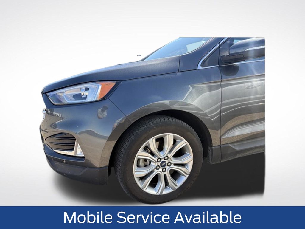 2020 Ford Edge Titanium