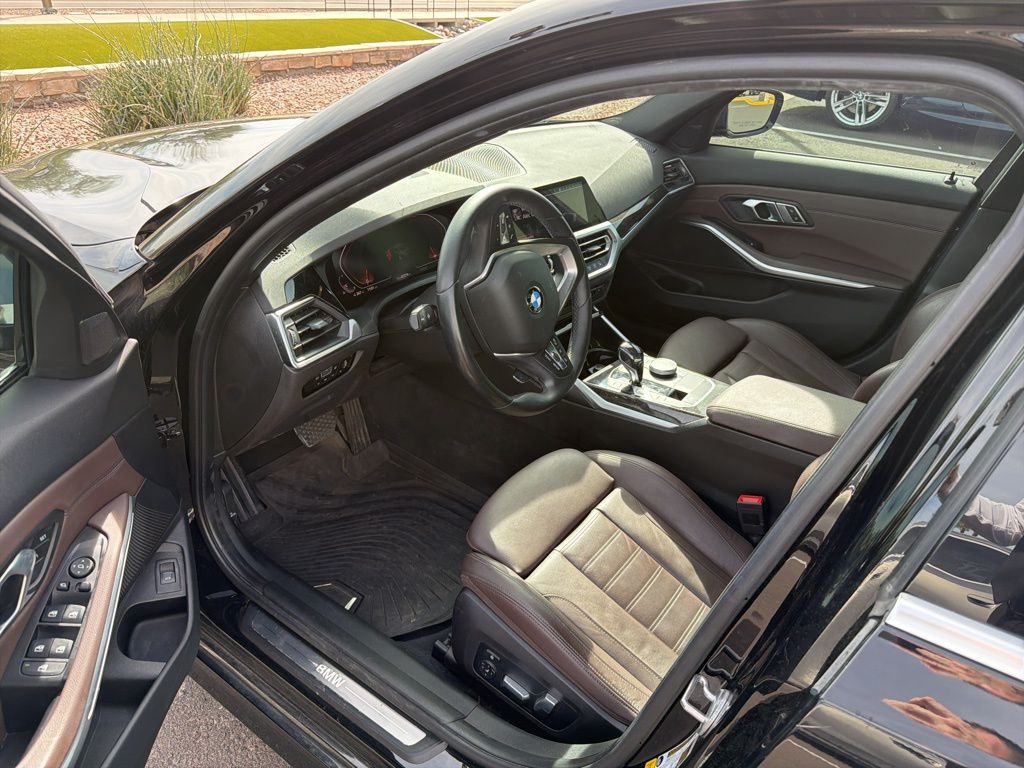 Thumbnail: 2020 BMW 3 Series - 4