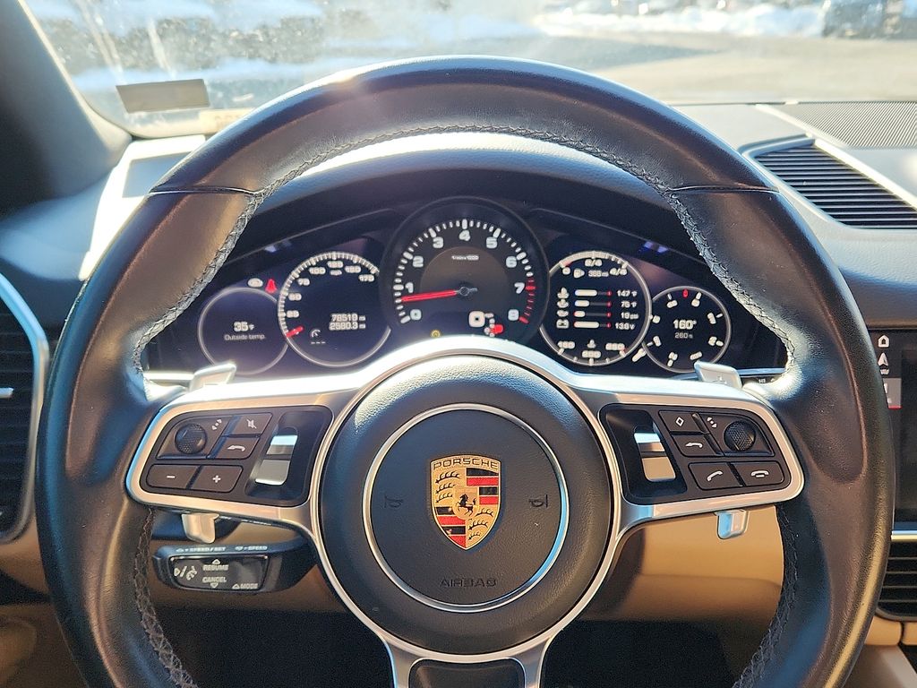 Thumbnail: 2021 Porsche Cayenne - 19