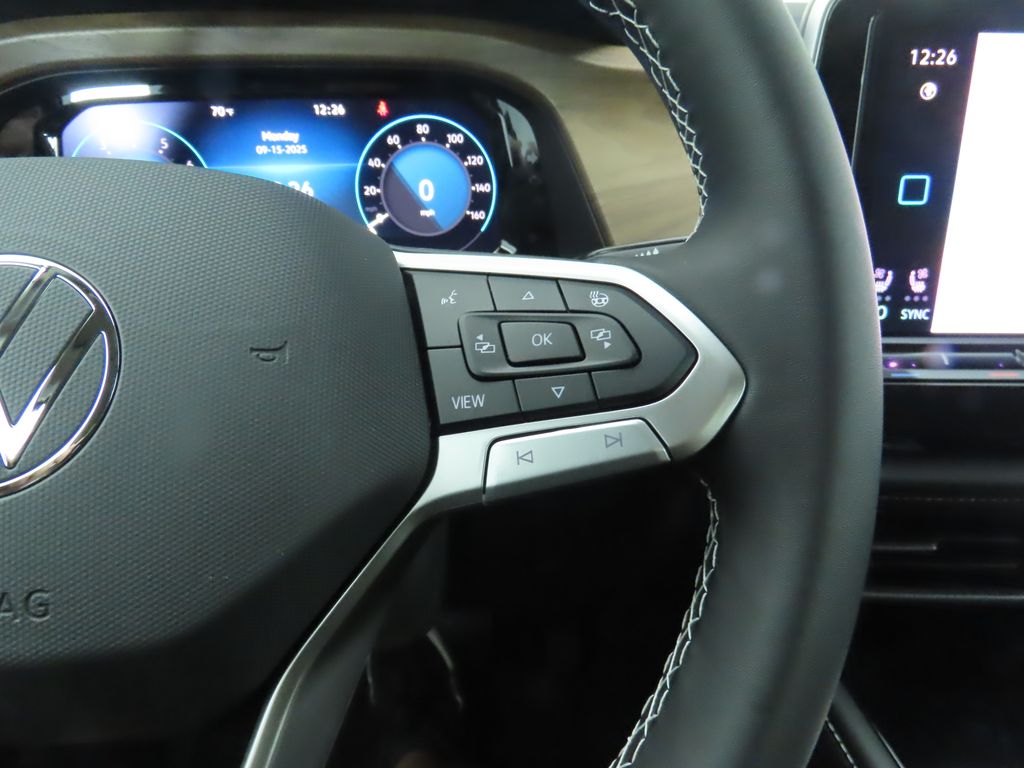 Thumbnail: 2026 Volkswagen Atlas - 13