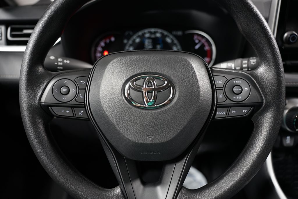 Thumbnail: 2025 Toyota RAV4 - 12